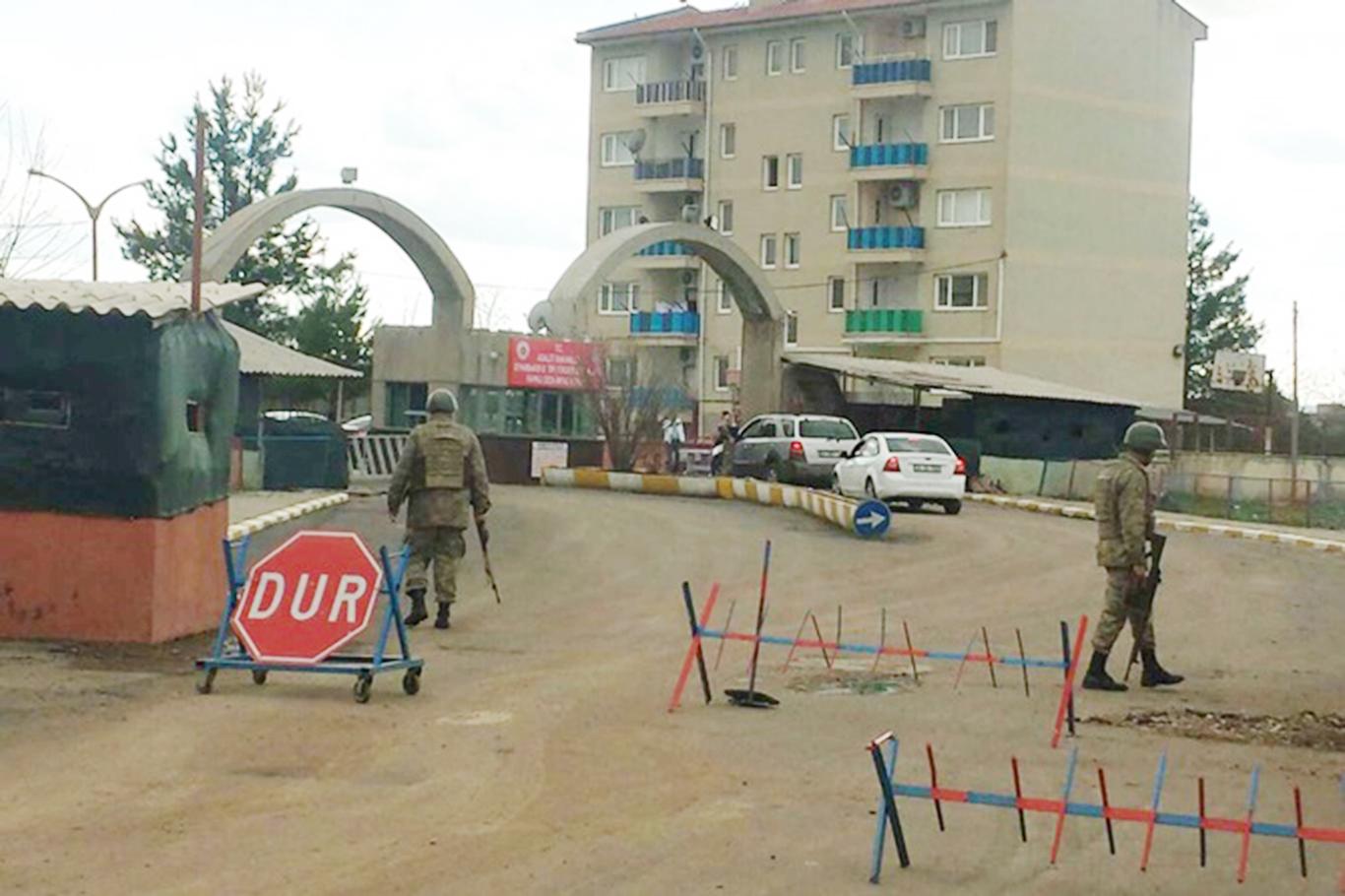 Diyarbakır D Tipi Cezaevinde isyan Diyarbakır D Tipi Cezaevinde isyan